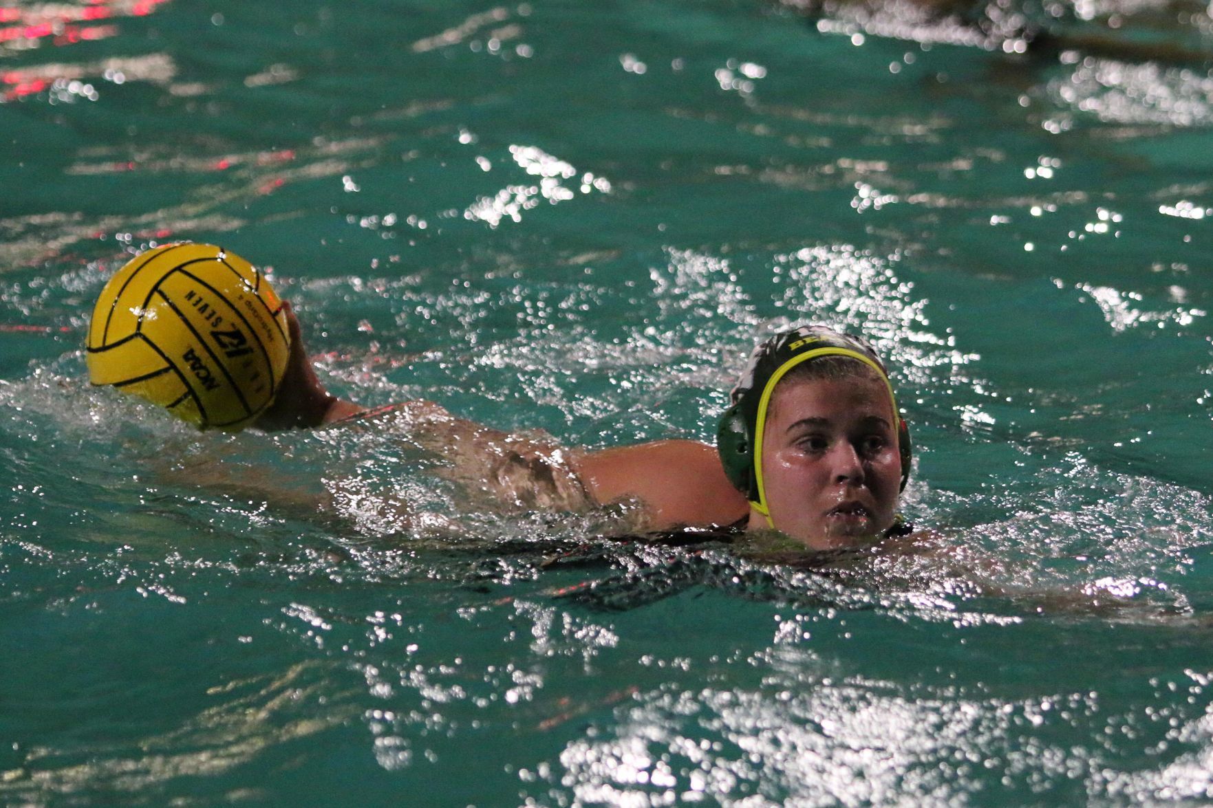 Golden Bears start slow, pull away against Hawks